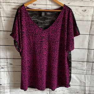 Torrid purple leopard print tee Size 3